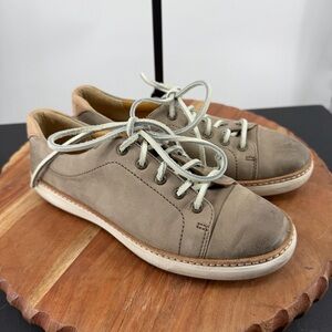 Sperry Top-Sider Gold Cup Cruz Lace Up sneakers in a taupe/grey leather sz 6